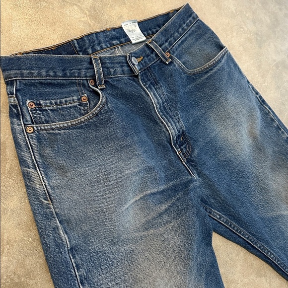 Vintage 2003 Levi’s 505 Jeans - Picture 13 of 13